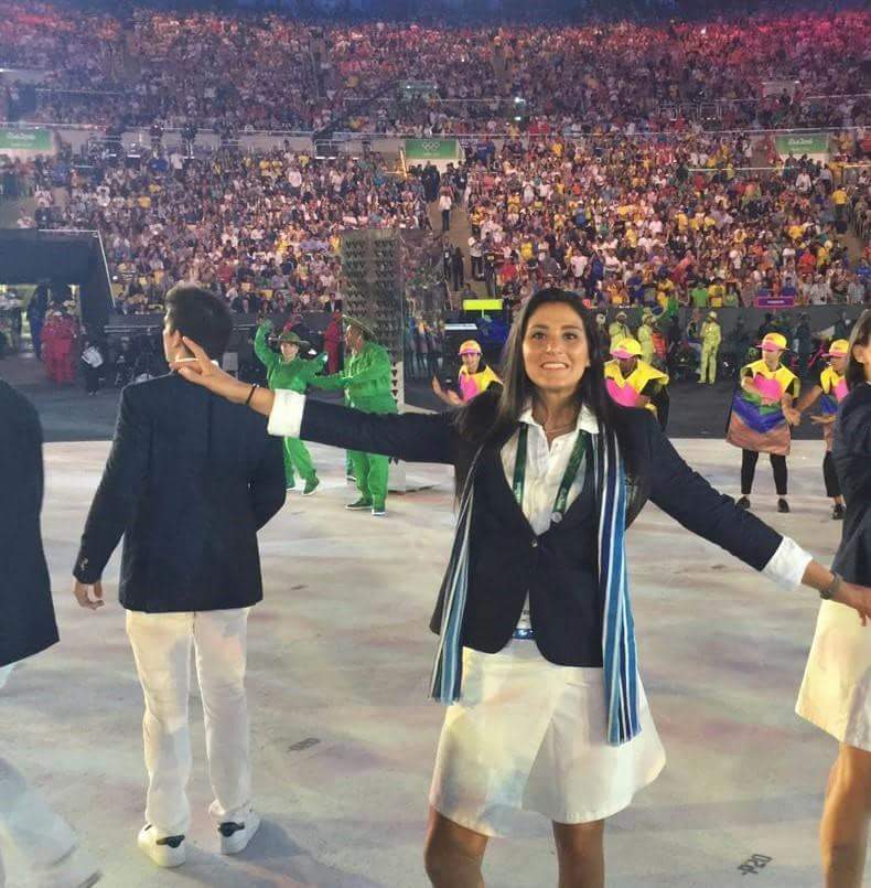 somosvoley_web's tweet photo. Feliz cumpleaños capitana de @LasPanterasARG @YasNizetich Primer cumpleaños con el sueño cumplido #Rio2016 #Ahorapormas https://t.co/Cx4Lnt90zK