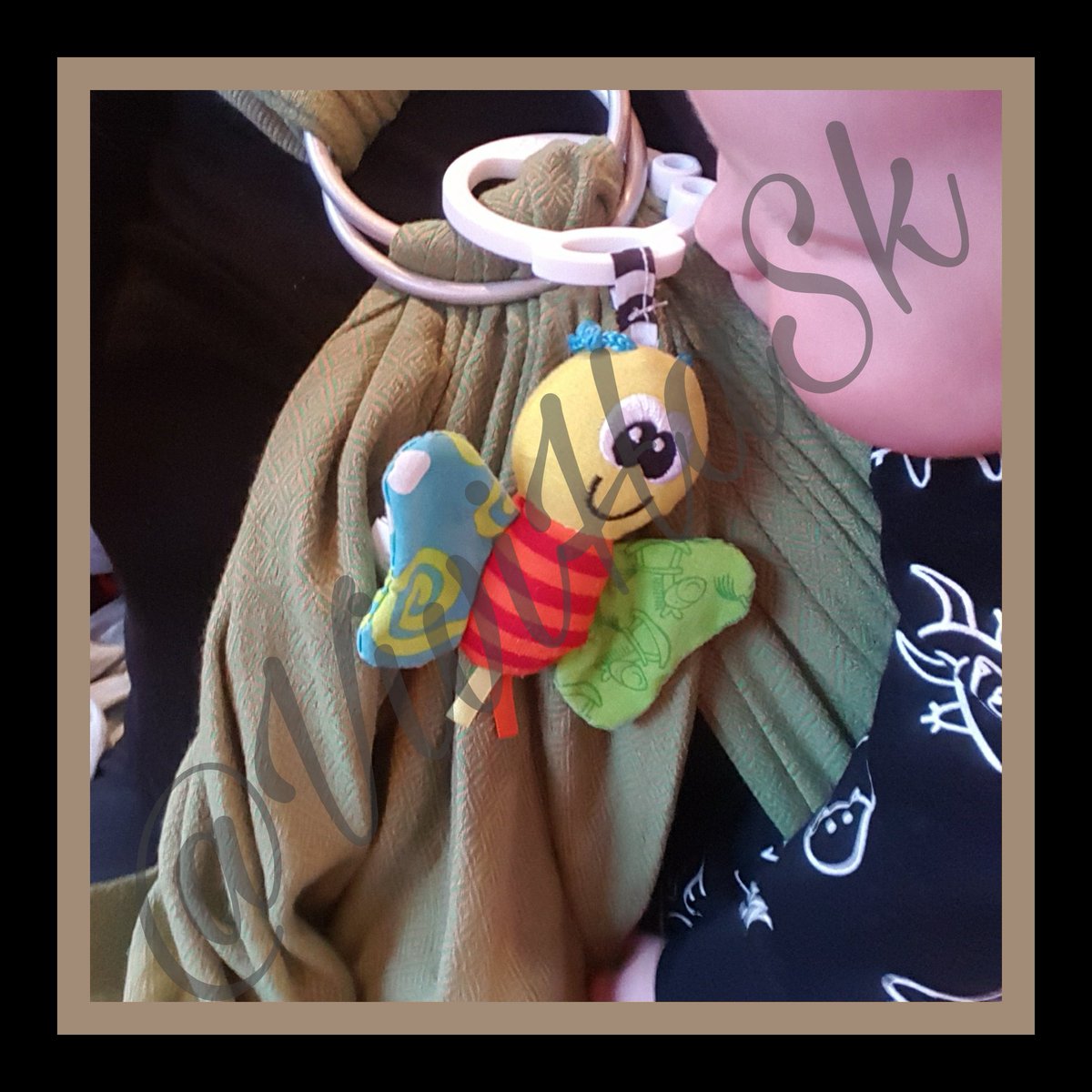 Vivihask's tweet photo. We love our new #storchenwiege #ringsling 💜 #babycarrying #slingbaby #parenting #sjalbarn #ringslynge #sjalmamma https://t.co/RinhWXOfFS