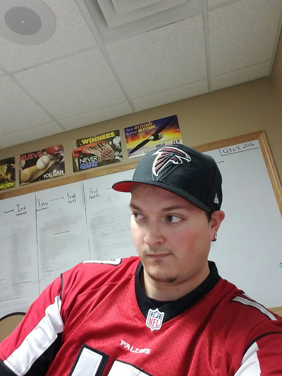 GauthierRicky's tweet photo. @AtlantaFalcons @VicBeasley3 #birdgang https://t.co/EH7eeboEH7