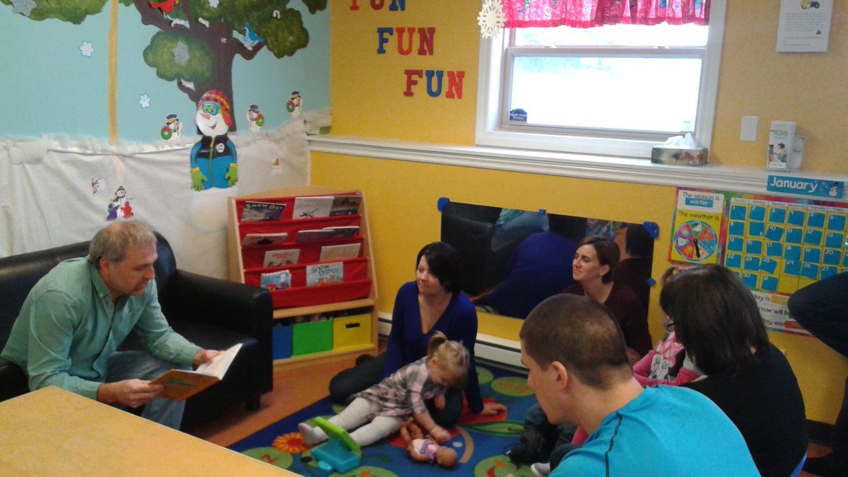 FORCCornerBrook's tweet photo. Thanks Gary Kean for reading for Family Literacy Day @NLLaubach @WS_GaryKean https://t.co/WIrPaysJ1g