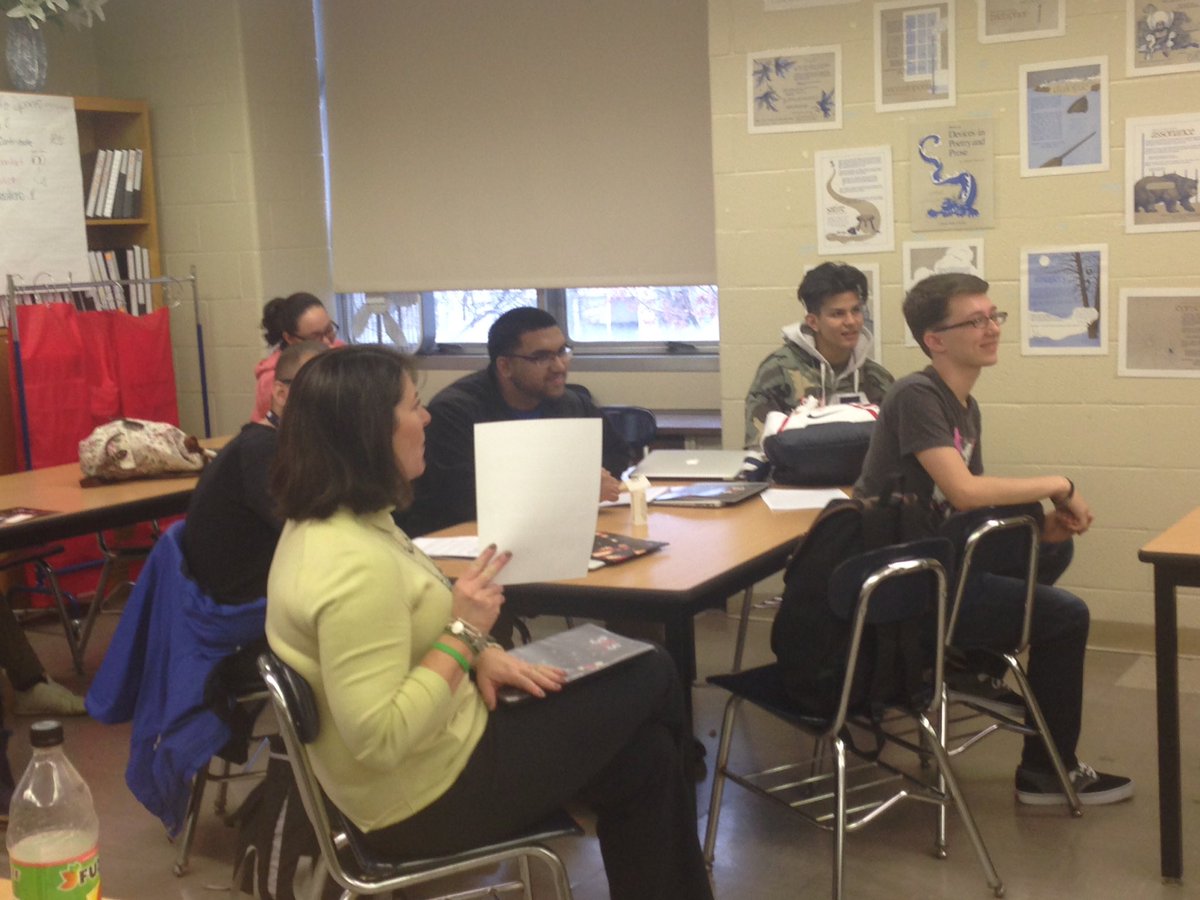 FhntJuniors's tweet photo. Cleveland Metropolitan Bar Association teaching 3Rs lesson- Rights, Responsibilities, & Realities in #PoliLit https://t.co/FchMWoFs64