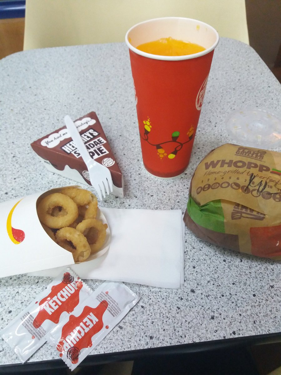 HelloThisIsAdam's tweet photo. #TGIF because of this late dinner. Woot woot. #HungryAdam https://t.co/cqAguSDfzz