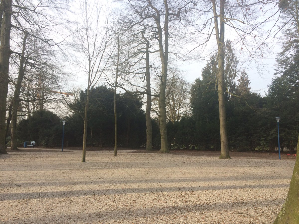 RickRoekevisch's tweet photo. Succesvolle oplevering #Walkartpark door @enk_groenengolf  @gemeentezeist https://t.co/vkrRBGtRQ9