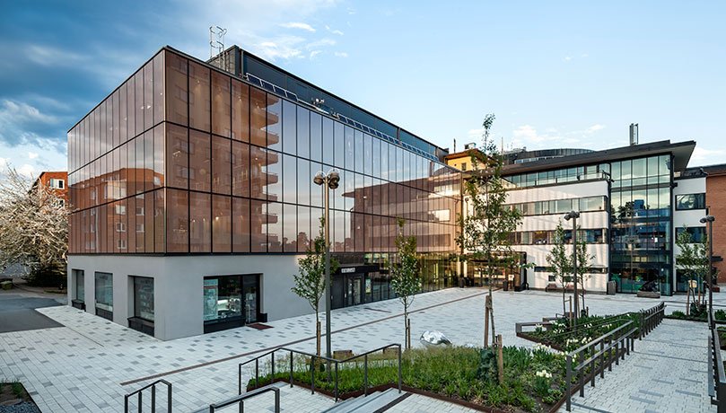 BCProductFinder's tweet photo. Transparency in copper #copper #architecture @OKALUXGmbH @werket_ark https://t.co/9cWte4Jmit https://t.co/I4XP6KhS8J