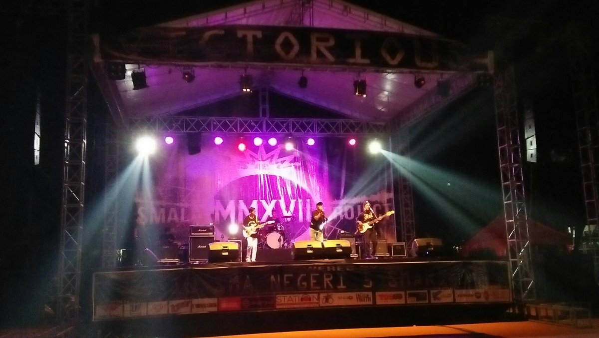 ERGE DAN KAWAN-KAWAN ON STAGE!!  saksikan kemeriahannya!!🎉🎉 htm only 30k #SmalaVictorious