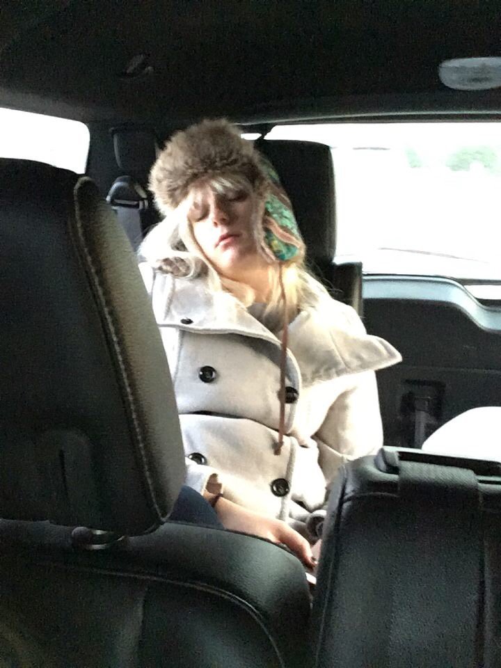 AuburnASB's tweet photo. Meet Grad TA (Interior Design), Suzanne! A big thank you to our sleeping beauty! Thanks for coming to Nashville this winter break with us! https://t.co/o3ehMevH4S
