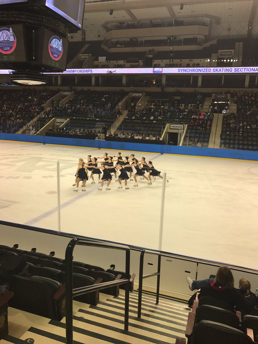 megancoleman's tweet photo. Northern Fusion. 45.08. Currently 4th. Skate 14. Rocky/"All of the Lights" aka my wedding reception intro song. 🤗 #midpac2017 @GIC_Results https://t.co/Mm9LAr0GM1