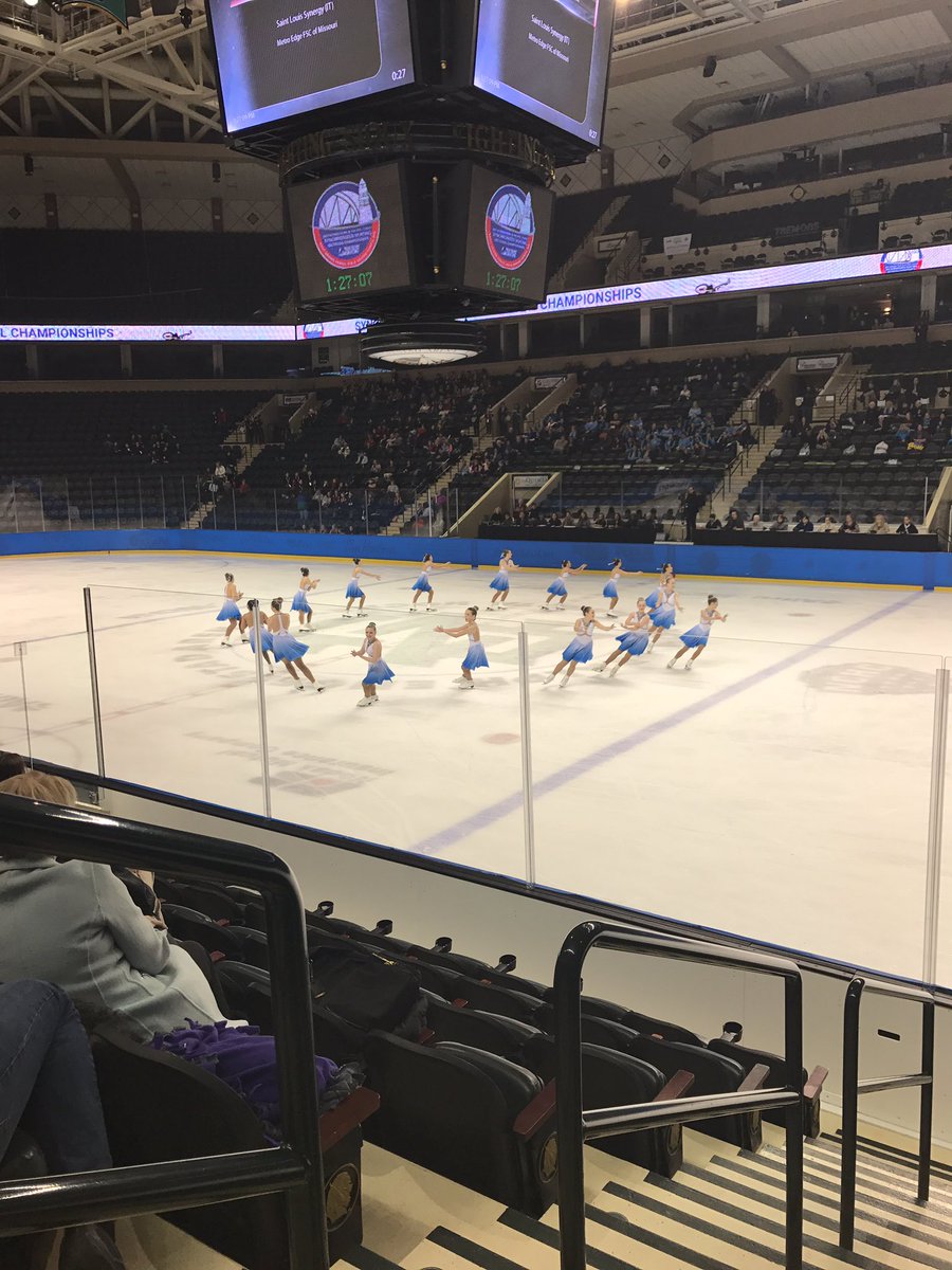 megancoleman's tweet photo. St. Louis Synergy. 55.99. 1st. World Peace. Clever world flags in the cheering section! Skater cried, thus I cry. #midpac2017 @GIC_Results https://t.co/1hqBliw8y9