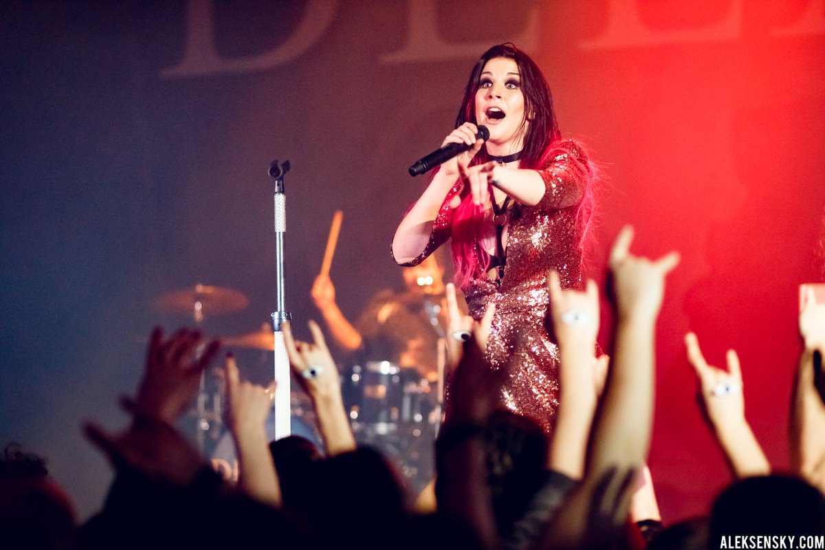 valeksensky's tweet photo. My pics from @delainmusic concert at #operaconcertclub, Saint-Petersburg. More at https://t.co/EIslP0zMRD
#Delain #Moonbathers #Concert https://t.co/AA7YM9ccTG