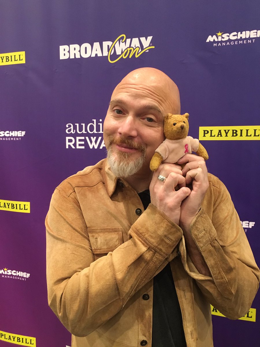 lisawalkscom's tweet image. THANK YOU Michael @cerveris for participating in #projectteddybear at #BroadwayCon! #savetheboobs #fightbreastcancer lisawalks.com