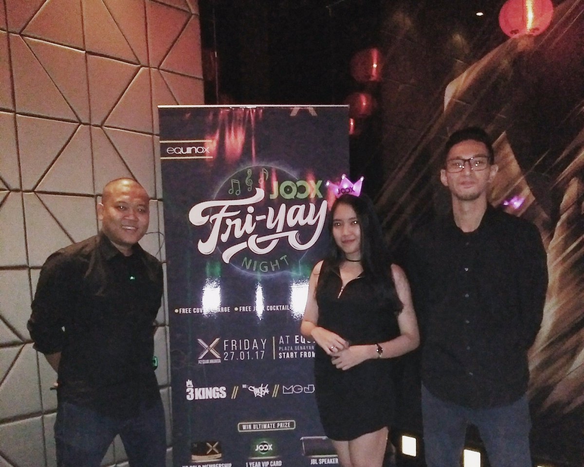 rahmaaey's tweet photo. #JOOXFriYayX2 #JOOXNight https://t.co/LVrhcdZ5EN