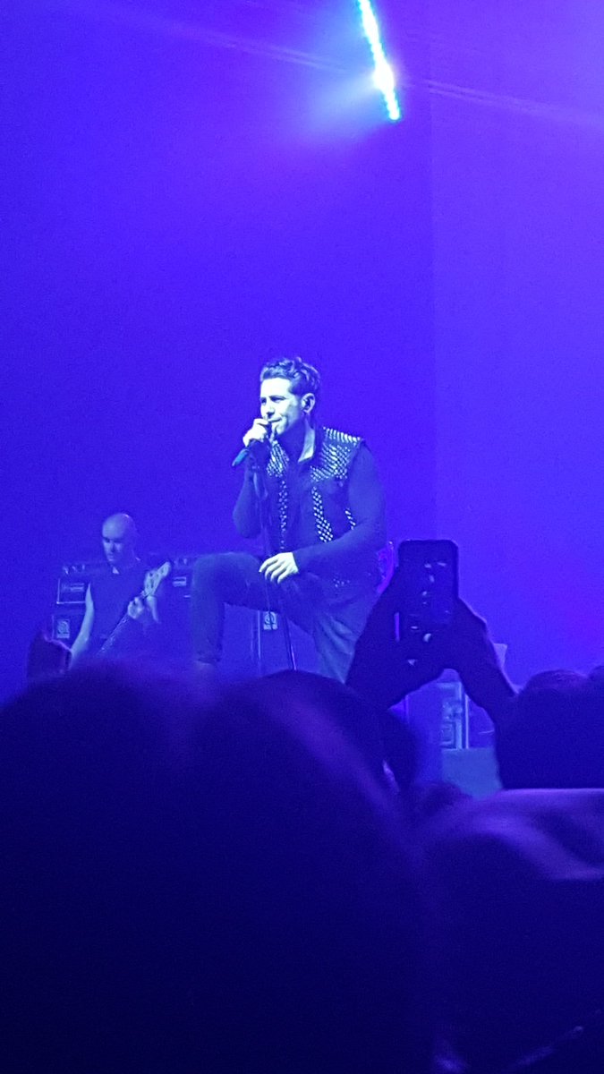 bria513's tweet photo. Had a strange dream w/ @DaveyHavok - I'd like to think I was imbued w/his magic when I held his wrist at the Fox 👿 https://t.co/cOHzMeRSJd