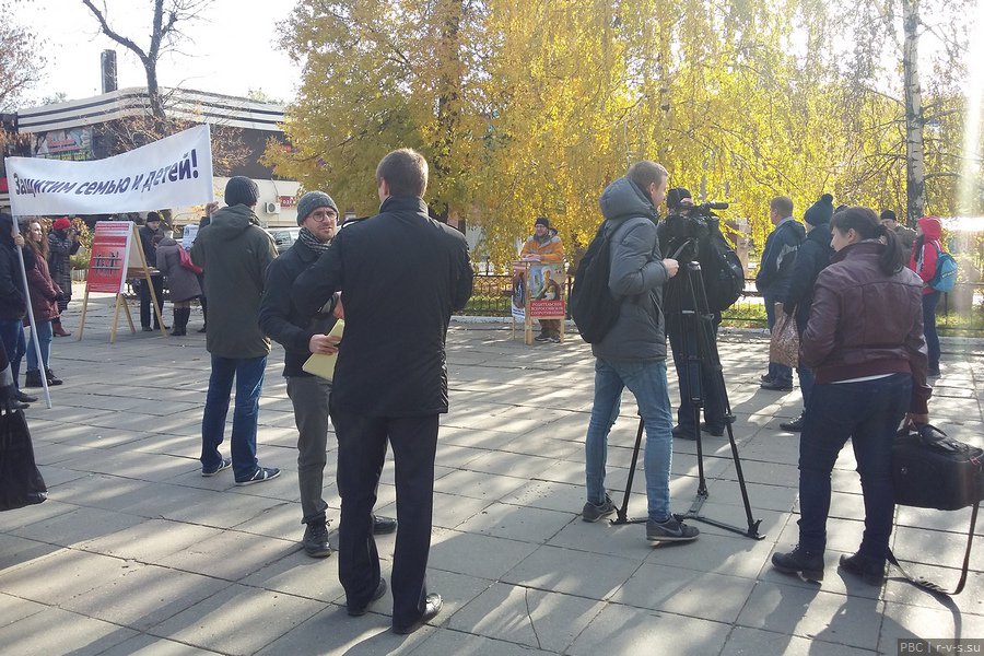 Step_bg's tweet image. Если в бой не вступил с подлецом, палачом step-bg.livejournal.com/133862.html?ut… #ювенальнаяюстиция #дети #семья #РВС