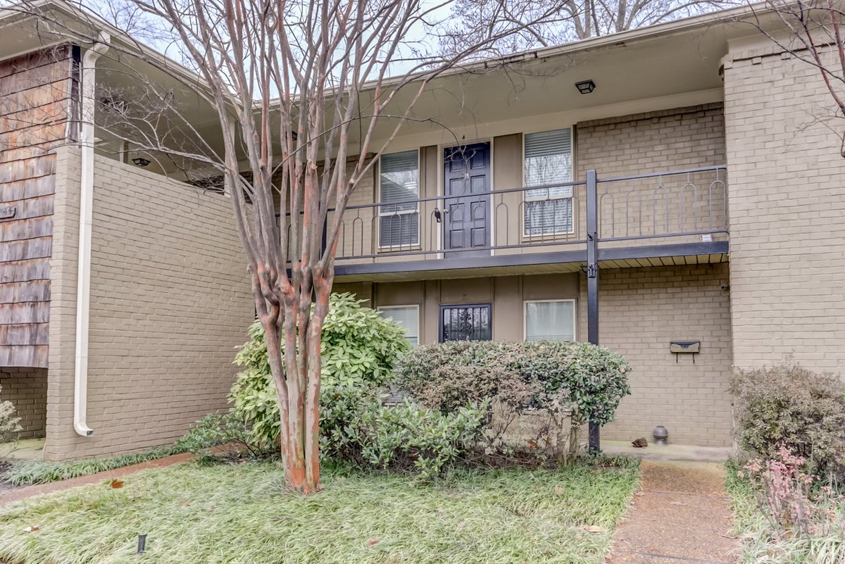 AmensAngels's tweet photo. Beautiful 1 bedroom condo in the heart of everything Poplar Avenue has to offer.  #1047 June Road Apartment 4 https://t.co/mQmV6y6RTF https://t.co/M7bTQYucLz