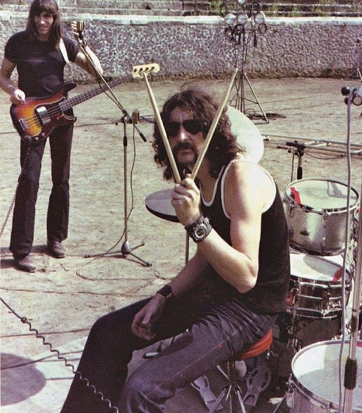 Happy Birthday     1944 : Nick Mason (Pink Floyd)
 