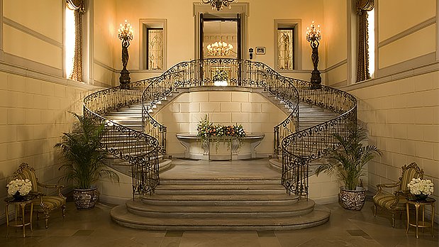 I_LOVE_NY's tweet photo. Dinner and drinks? Been there, done that. Try these unique ideas for #ValentinesDay https://t.co/N7O8qWtKbN #ILoveNY https://t.co/C0xcwvJnnd