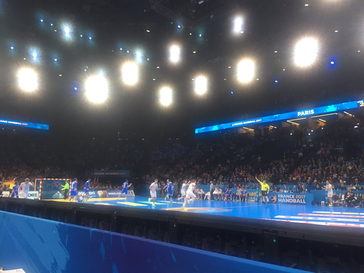 Det tok åtte minutter, men endelig norsk scoring!  #nrksport