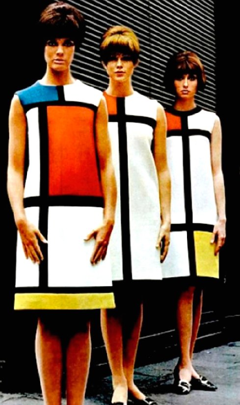 museodelamoda's tweet photo. Saint Laurent: icónico vestido tributo a Mondrian, adaptado en 1966 a su colección prêt-à-porter, con el Pop-Art en mente. https://t.co/qbh7desmE7