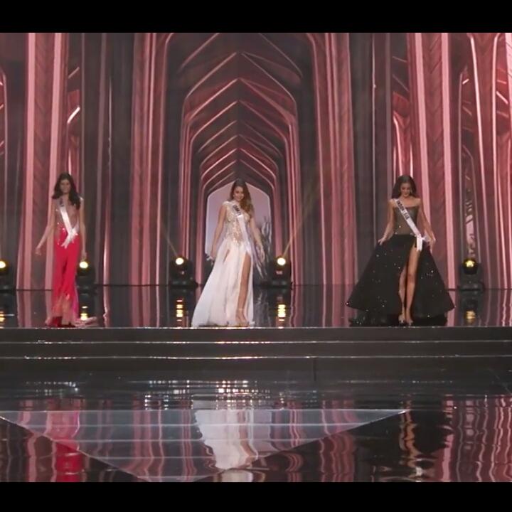 podolski25's tweet image. Looks whose a real #MissUniverse , yess you're right. She is #Indonesia