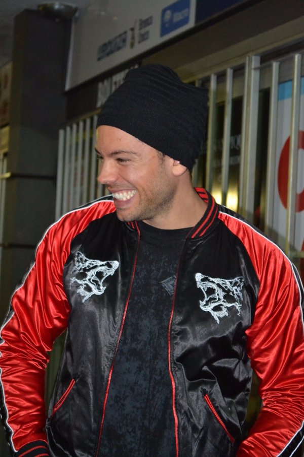 soykatraska1's tweet photo. el efecto mágico d la sonrisa 😍😊q brota dl ♥ #buenosdias @Marianoberonok regalanos muchas sonrisas!! q este día sea fantástico para vos 😘💕💕 https://t.co/8EABJCdgF4