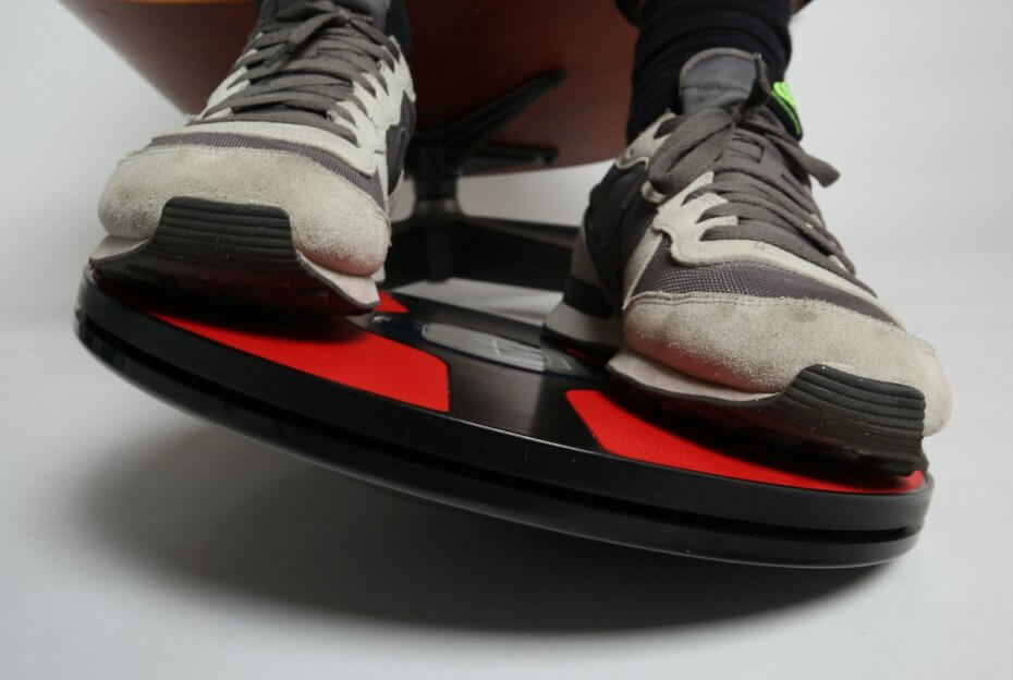 BluetoothSIG's tweet photo. "3dRudder wants virtual reality users to get off on the right foot." @VentureBeat on @3dRudder's #DiscoverBlue demo: https://t.co/YtHzeavn8W https://t.co/npOSNY0miF