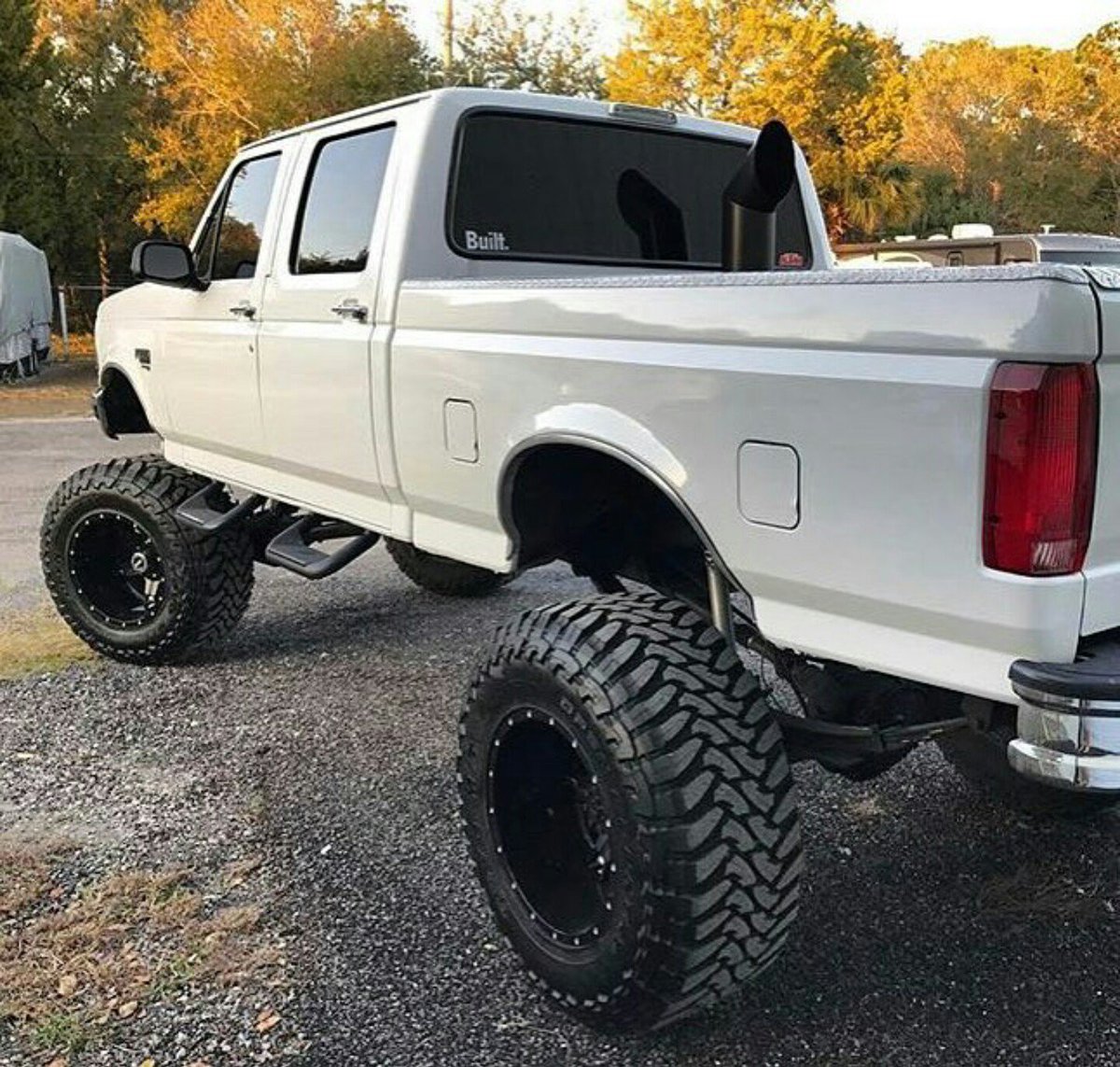 THROWBACKTRUCKS's tweet photo. #Ford https://t.co/lW4tJjfJy3