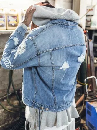 Complex Style tweet media