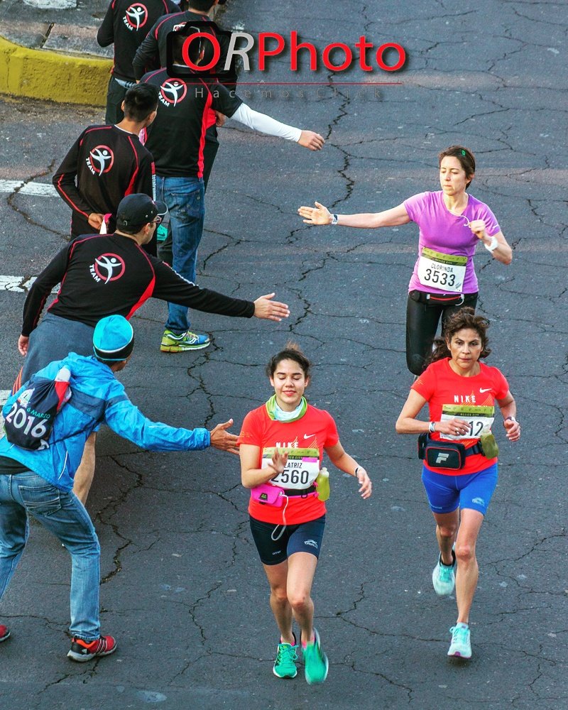 ORPhotoMx's tweet photo. #LoMejorDel2016 #NikeWomenVictoryTour #JustDoIt #Running #RunningGirls #HighFive #Run #WeRun #21k #WeRunMexico #HacemosClick #ORPhotoMx https://t.co/0CD0Q5OHyb