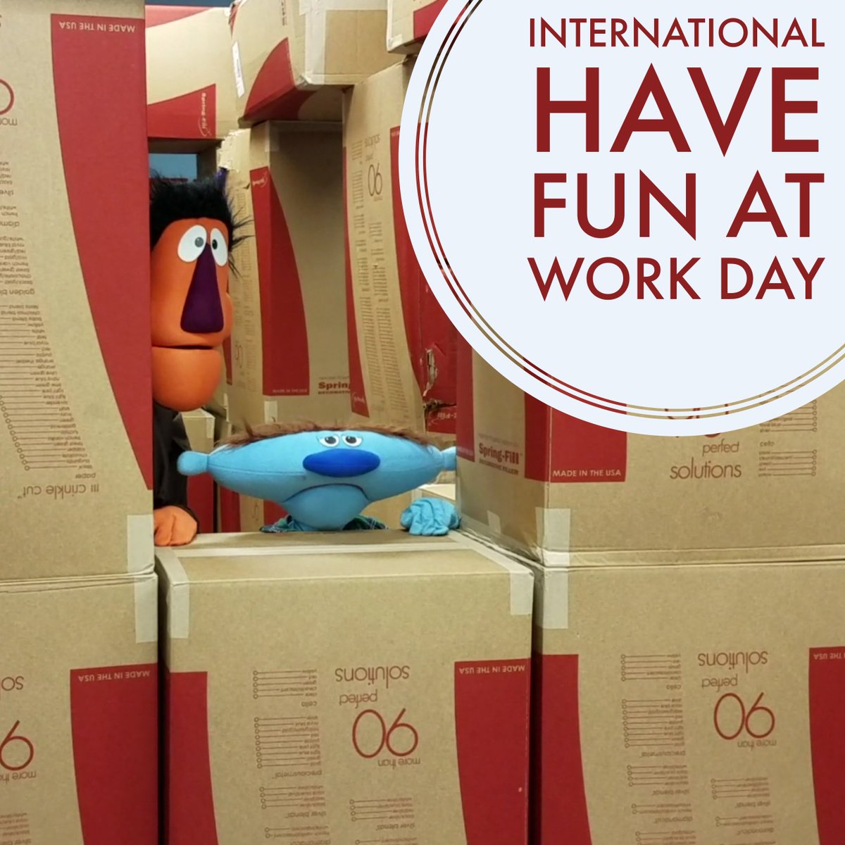 bodyartforms's tweet photo. #FlashbackFriday in honor of #Internationalhavefunatworkday, to the time we had a box fort puppet show! #bodyartforms #BAFteam #goodtimes https://t.co/5wlbIHRX1o