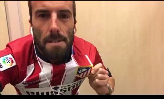 Jcelis87's tweet photo. Éramos pocos y parió la abuela... https://t.co/2BOiaCu9zu