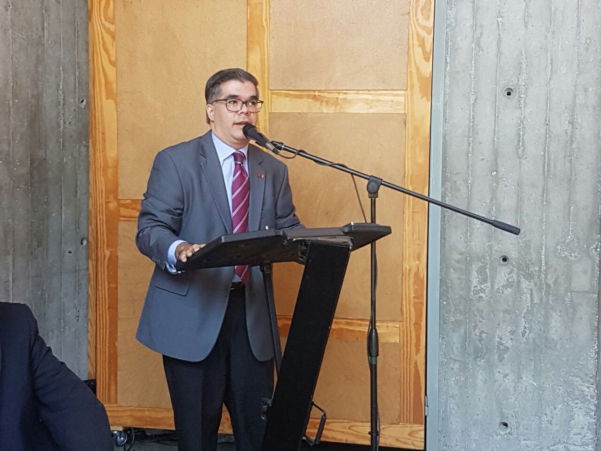 El gobierno quiere cambiarnos el sistema educativo con un pensúm bolivariano con carga de contenido político