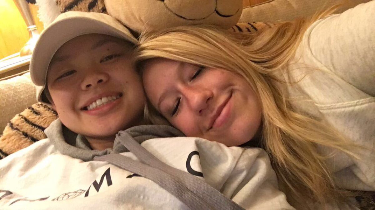 lilipaici's tweet photo. 🎉Happy birthday to bff @ertlethejedi thanks for always being there for me, love you ❤ https://t.co/mriQzN2ftE