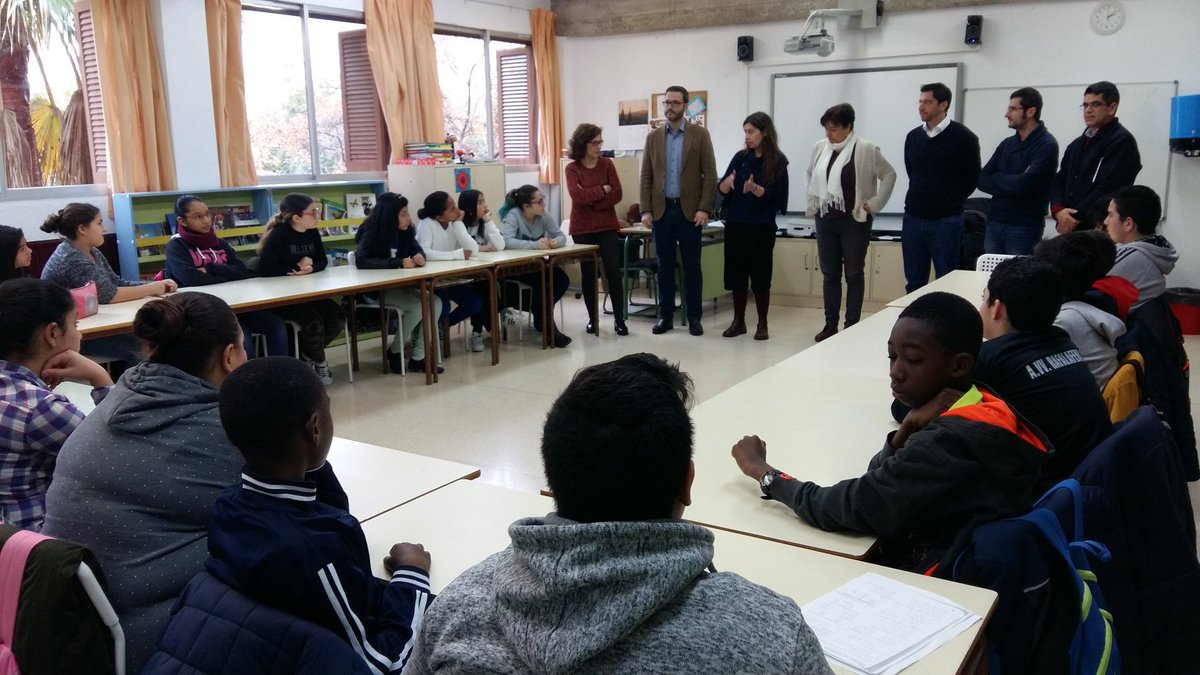 sanaviron_cba's tweet photo. Rendint comptes i responent preguntes dels ciutadans més petits i compromesos amb la seva ciutat. https://t.co/cocqkEf5r1