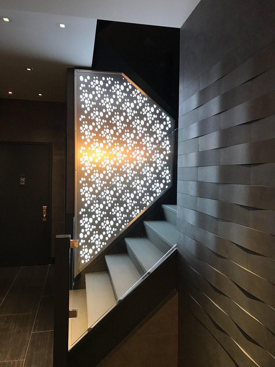 CrudamFab's tweet photo. #CrudamFabrications #Lightbox #CustomMetalFabrication #NYC https://t.co/MLJbVOh1TB