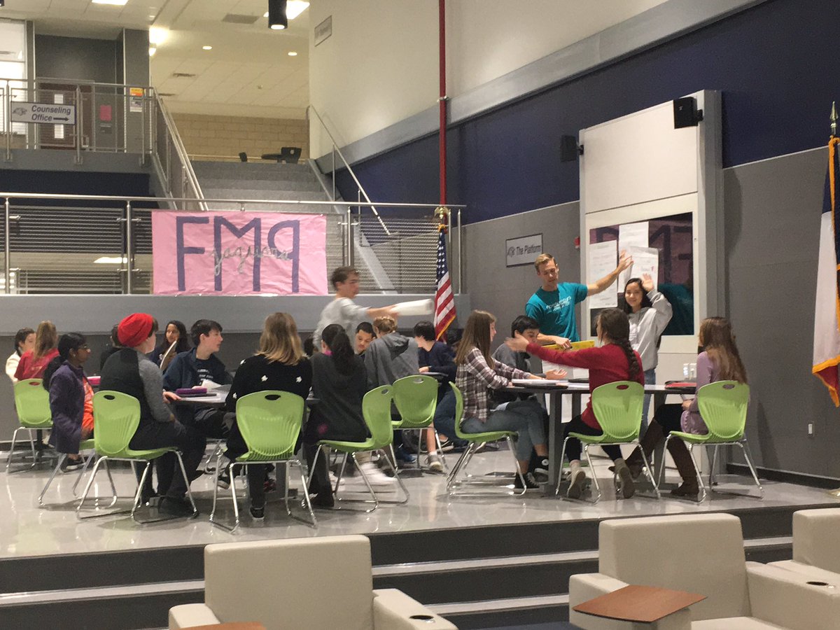 killoughfmhs's tweet photo. @CoachSchultheis class briefed on cell membranes before the #egglab #FMHSlearns #leggomyeggo @FMHS9 https://t.co/QjjftZphbf