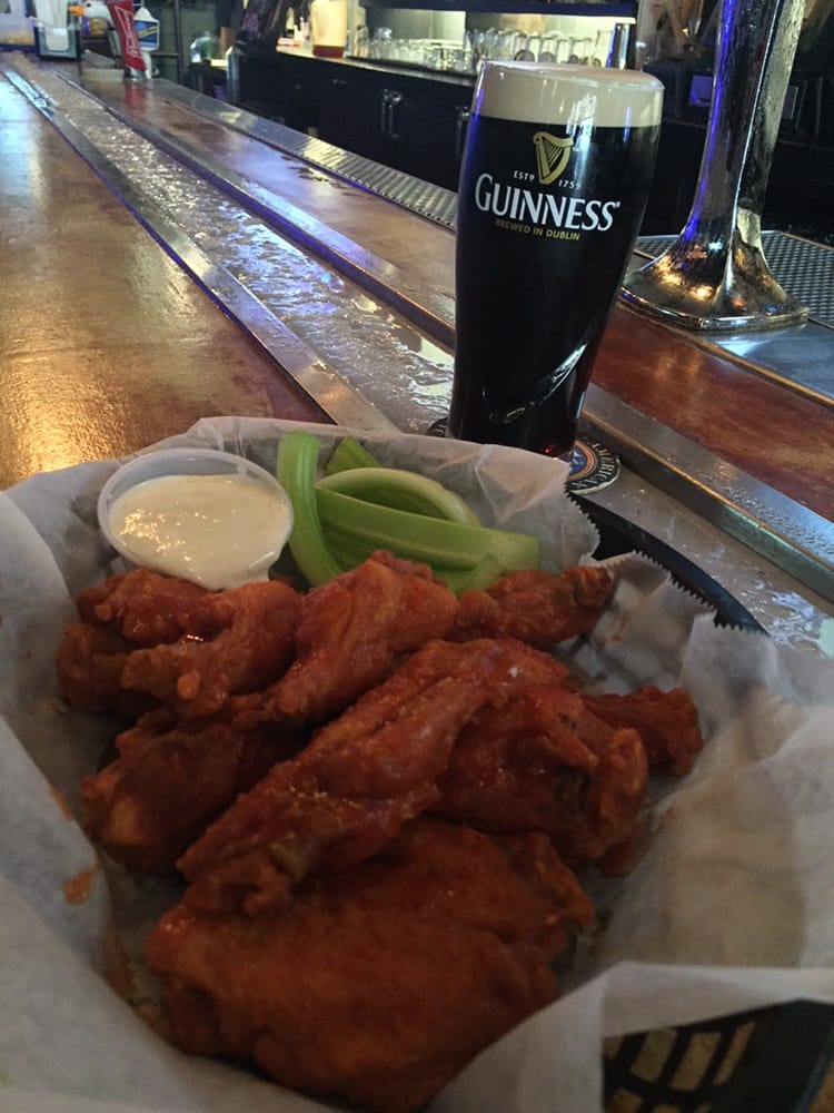 The Scruffy Duffy legend lives on through the WINGS! Available in 
Mild, Medium, Hot, BBQ, or Garlic Pamesan. lansdowneroadnyc.com/menu/