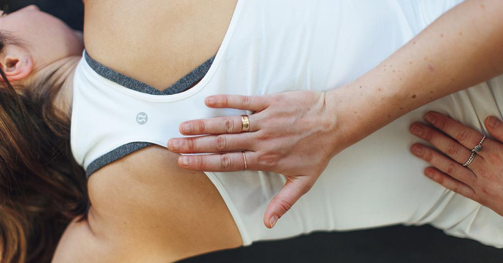 lululemon's tweet photo. A yoga class that combines yoga, massage and music—yes, this is real life. Feelosophy Yoga, #foundin Vancouver: https://t.co/sYl5r8TmMS. https://t.co/GxnphXlrhy