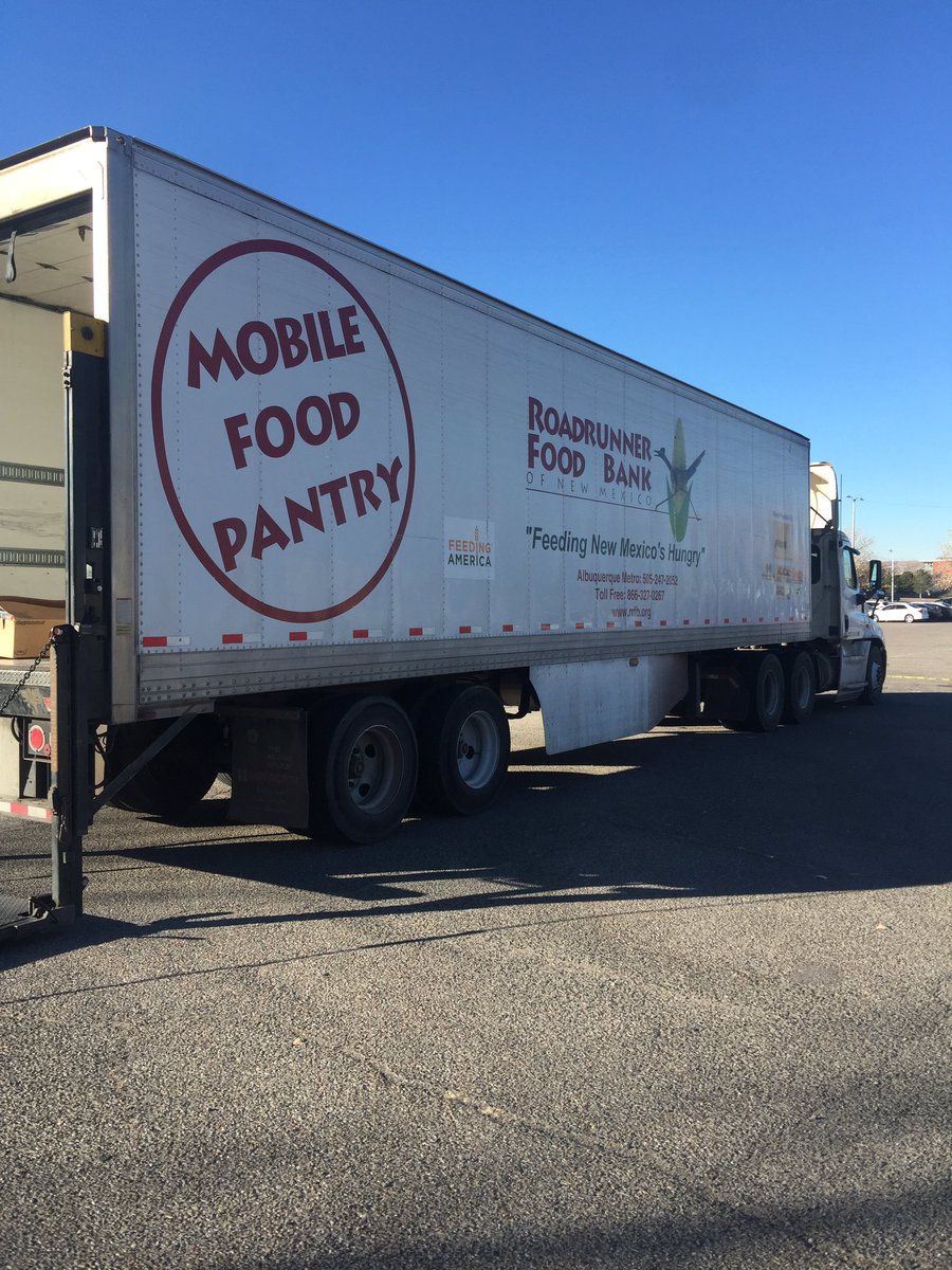 UNM_NSO's tweet photo. Lobo Food Pantry! Starts at 10am! https://t.co/n4DepXlAMz