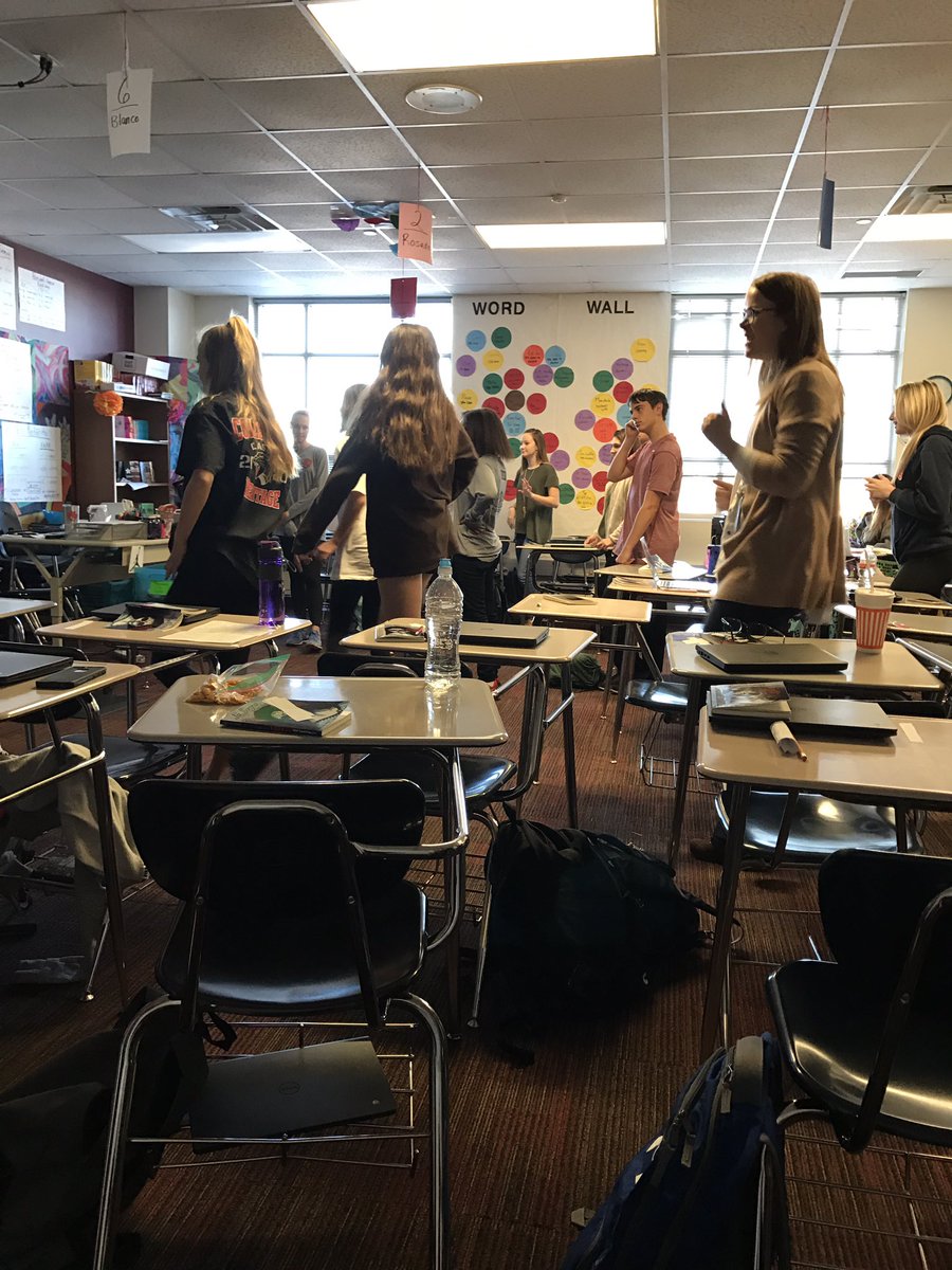 sarahthompss's tweet photo. Umm can we all rejoice for Dancing Friday's in @senoritafitz espanol class?! LOVE IT!! #chobserveme #chpantherpride Lots of laughter & fun! https://t.co/QusdC2CLLt