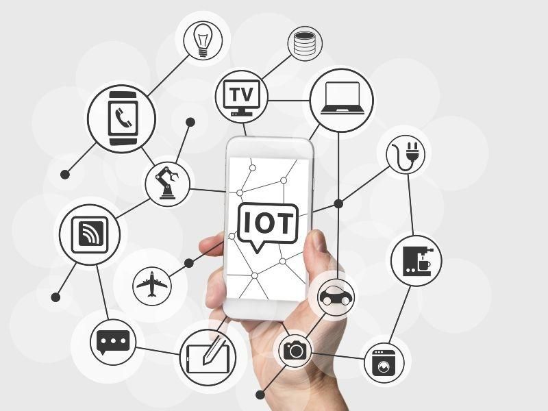 InterSystemsUKI's tweet photo. What do 7 CIOs see as the key industry trends for 2017? https://t.co/cN6LIdpEou #patientcare #digitaltransformation #datainthecloud @ciouk https://t.co/AkItSMzTFW