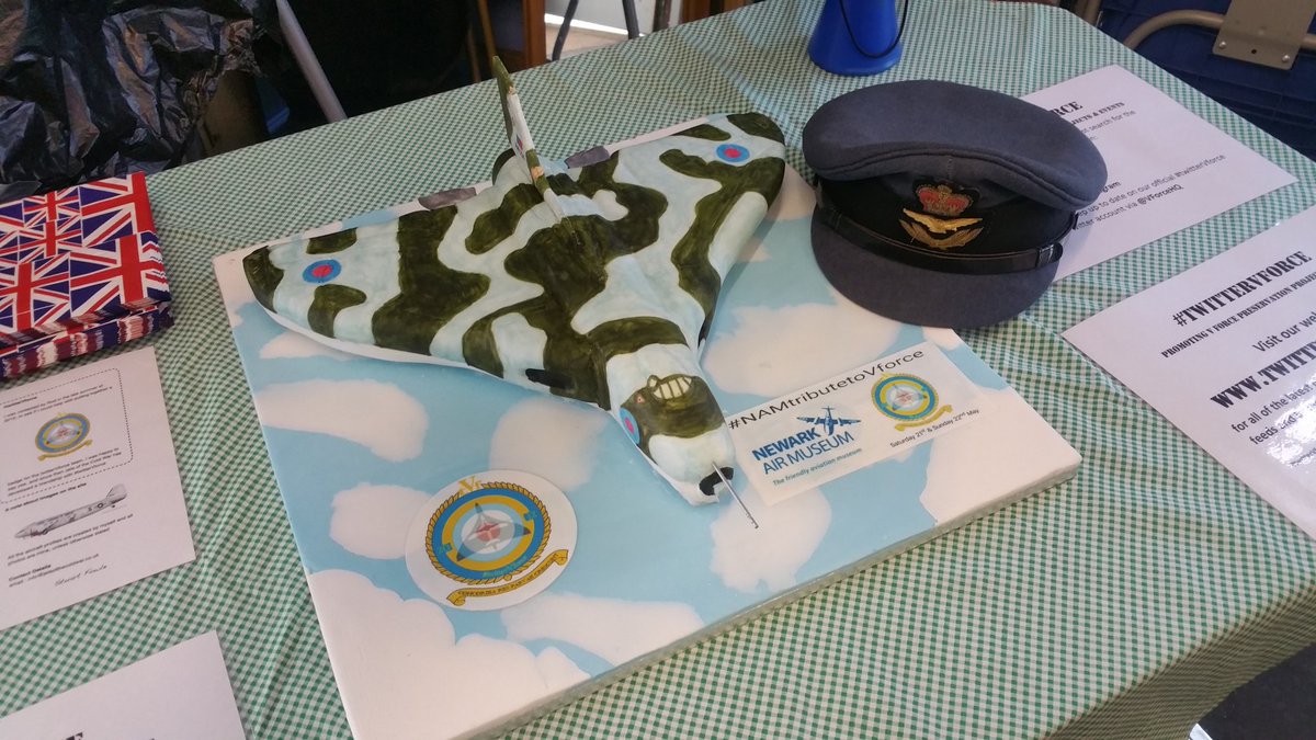 ROD558's tweet photo. @vulcantothesky Wonder if the bake by @Lins_Rumbold for #NAMtributetoVForce can be equalled? Challenge is on #twitterVforce #SaveOurVulcan https://t.co/zkilQoOv6S