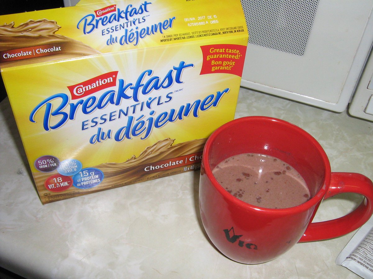 calicok3's tweet photo. #CarnationBreakfastEssentials  #gotitfree Trying out the chocolate Carnation Breakfast Essentials I got from @ChickAdvisor to try! https://t.co/yGicBOrUJQ