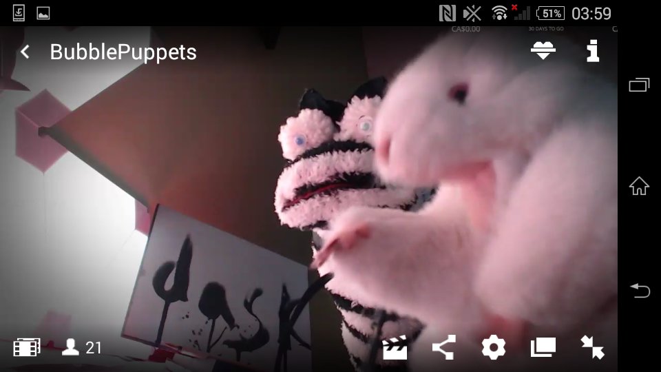 BiffyKate's tweet photo. @BubblePuppets So proud of my man because i saw his name on the best stream💞👍💞... #bubblepuppets #tomratello 🎸🐁 https://t.co/cn8pjawg5w