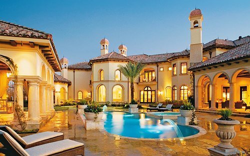 SparCleanBham's tweet photo. What a mansion! 😍✨ https://t.co/NkHrOef9SG