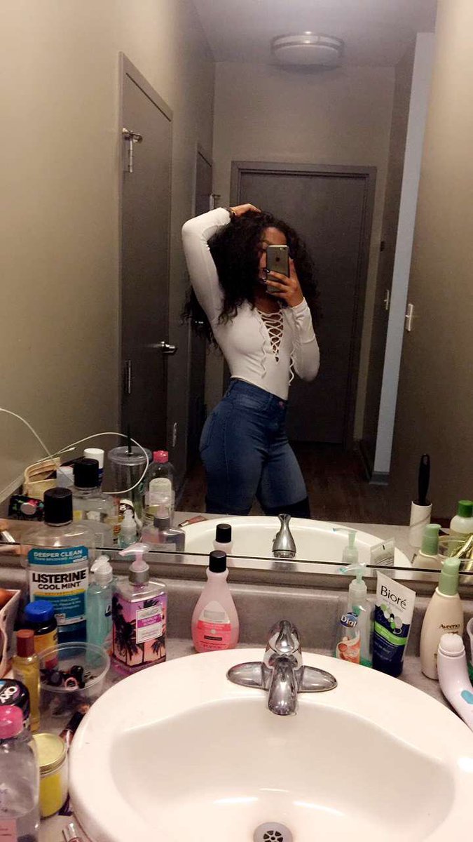 StanleyDolphin's tweet photo. #been #thick https://t.co/SkmNZvs7JQ