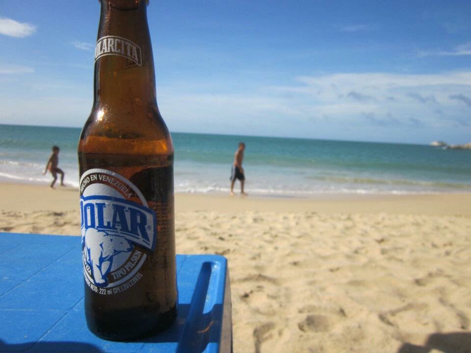 Urban_Traveler's tweet photo. A10 Traveling to beaches is something my mom and I enjoy! #watersports, beverage sports lol #rightontrend! #vastchat #Venezuela https://t.co/dKifw0px6h