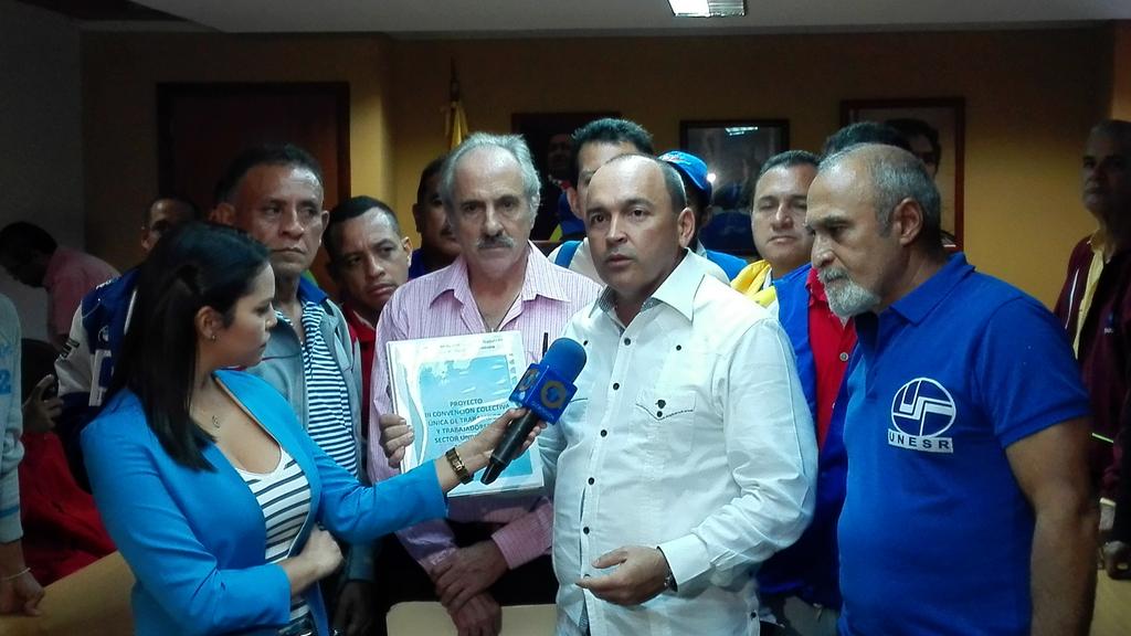 FederacionFTUV's tweet photo. @torrealbaf : hoy hemos recibido el Proyecto de la III CCU https://t.co/nJUuncsSl7