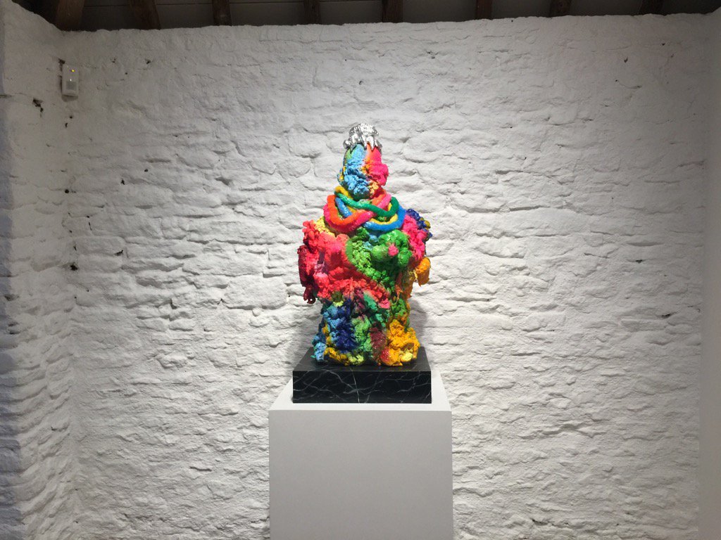 clairerendall1's tweet photo. Bit scary and intriguing Djordje #Ozbolt @HauserWirth on a grey day... Thought I saw it move...... #contemporaryart https://t.co/DXnZJZMuC1