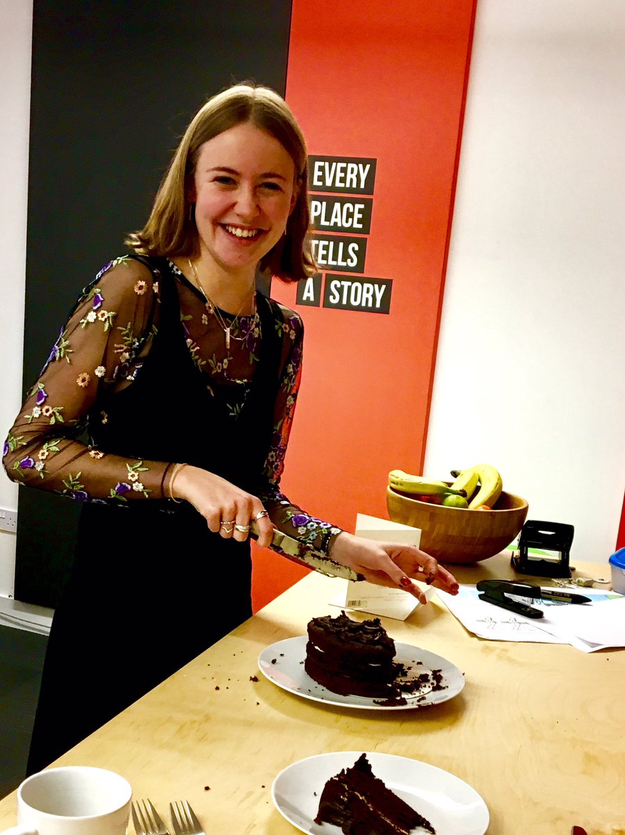 AmeliaBreadman's tweet photo. Happy birthday Alice! https://t.co/xbdHpFzePL