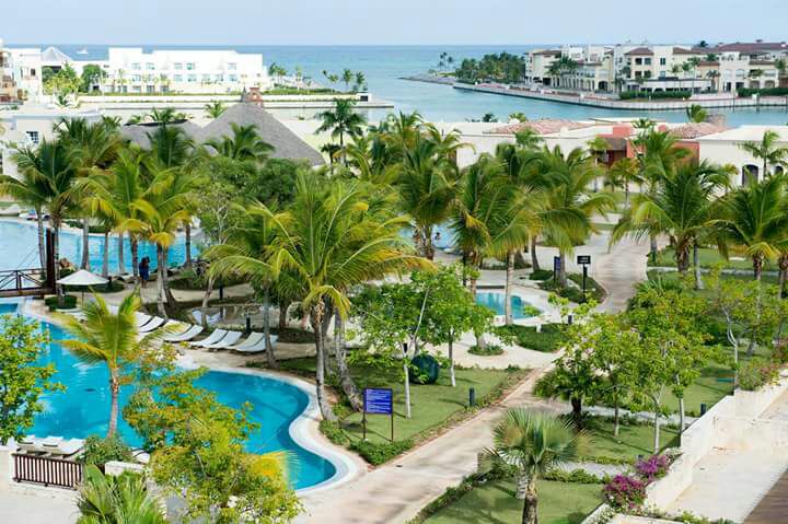 AlSolResorts's tweet image. A2. Regards from AlSol Luxury Village in Cap Cana, Dominican Republic!